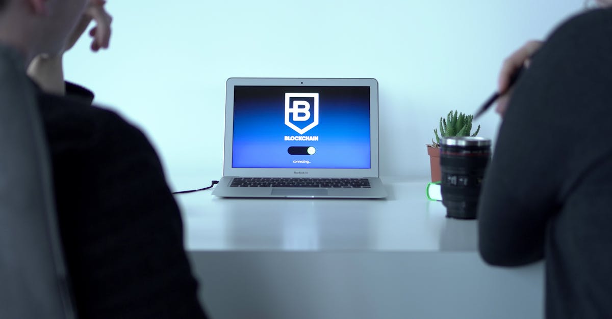 如何在游戏中举报技术支持辅助