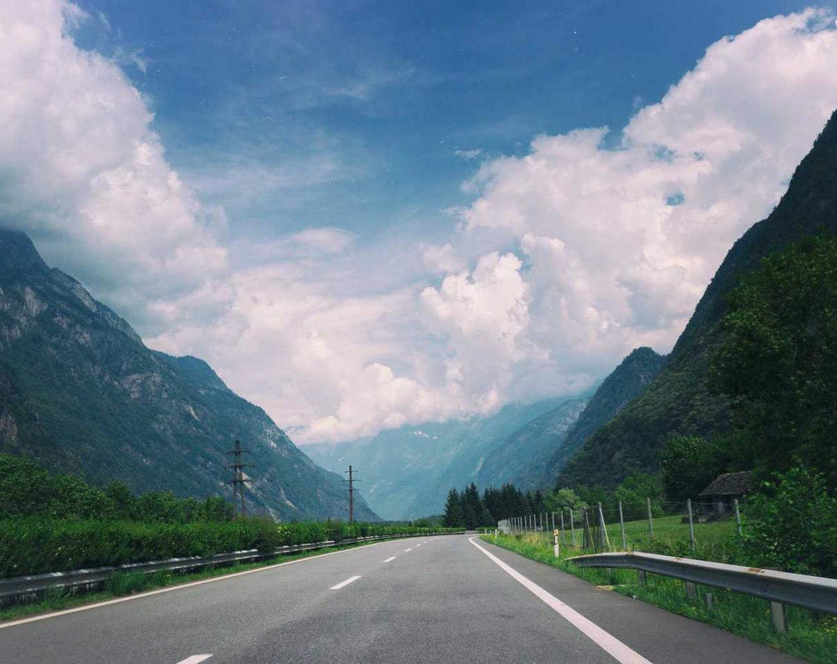 ORIS豪利时巴黎：联通卡代理平台是什么