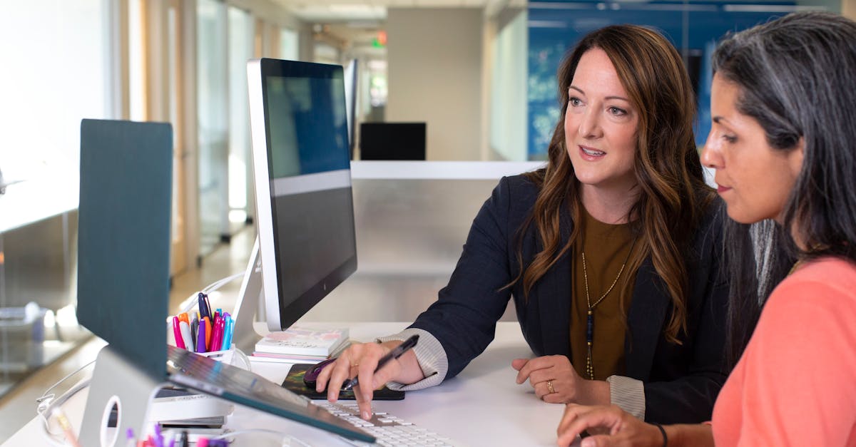 短信轰炸源码实名账号：实名认证账号下公共场所的网络安全之责任